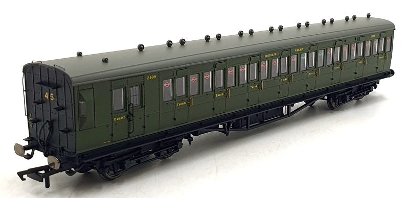 Hornby OO Gauge (1/76) R4717 SR Ex LSWR Non-Corridor Brake 3rd Coach '2639' S.45