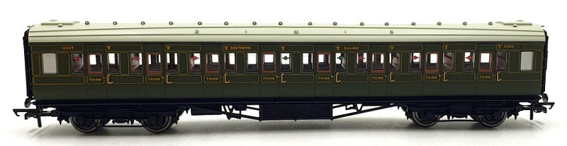 Hornby OO Gauge (1/76) Scale R4297A SR Maunsell Corridor 3rd Class Coach '2349'