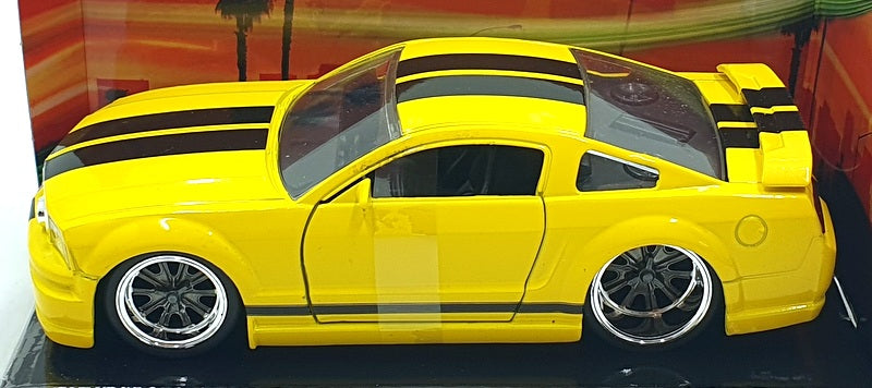 Jada 1/32 Scale 36438 - 2006 Ford Mustang GT - Fast & Furious