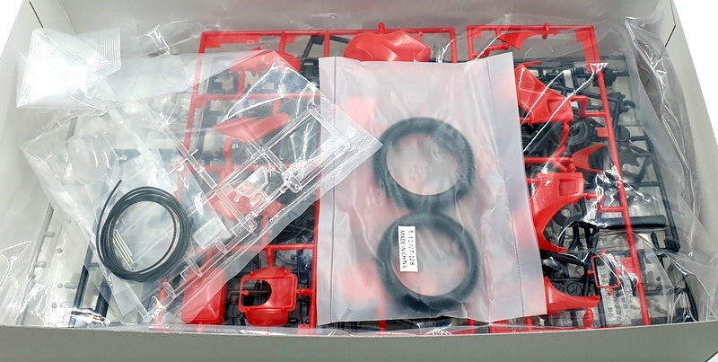 Hasegawa Kits 1/12 Scale 21780 - 1984 Honda VT250F (MC08) - Red