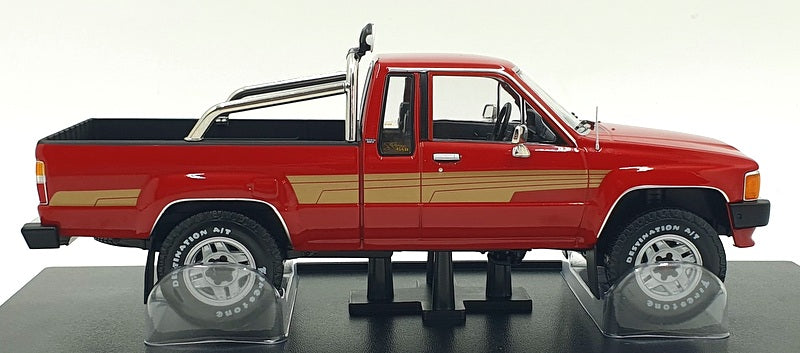 KK 1/18 Scale Diecast KKDC181562 - Toyota Hilux Truck - Red