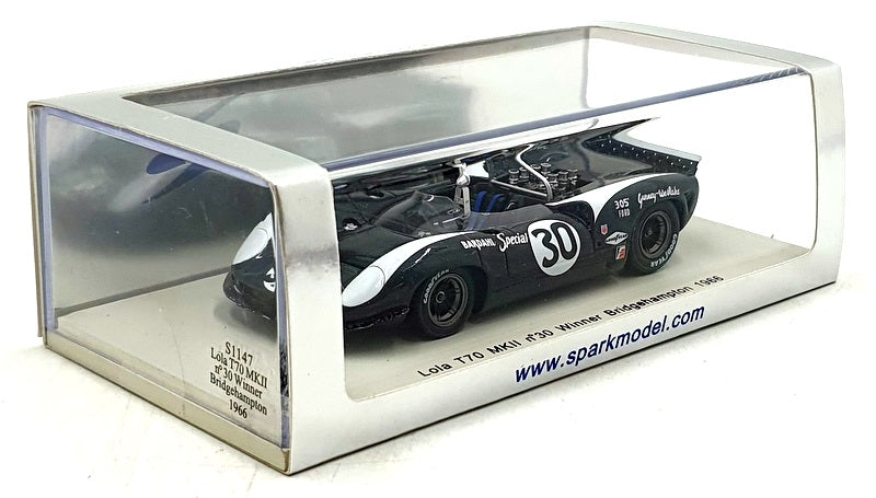 Spark 1/43 Scale S1147 - Lola T70 MKII #30 1st Bridgehampton 1966 - Gurney