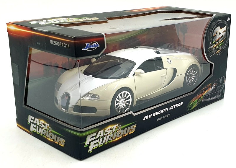 Jada 1/24 Scale 36476 - 2011 Bugatti Veyron - Cream/White