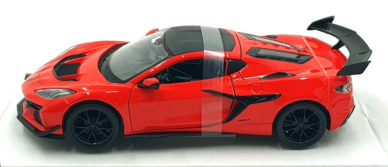 Maisto 1/24 Scale 32927 - 2025 Corvette ZR1 Coupe - Red