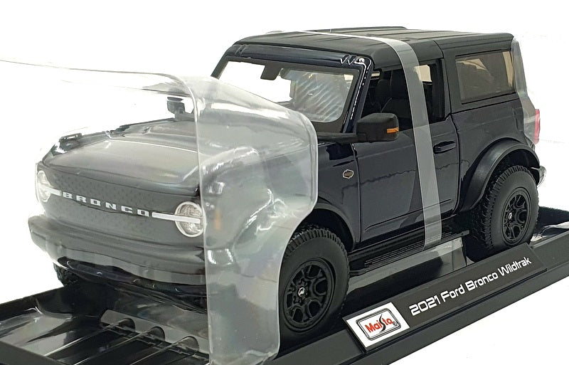 Maisto 1/18 Scale Diecast 46629 - 2021 Ford Bronco Wildtrak - Black
