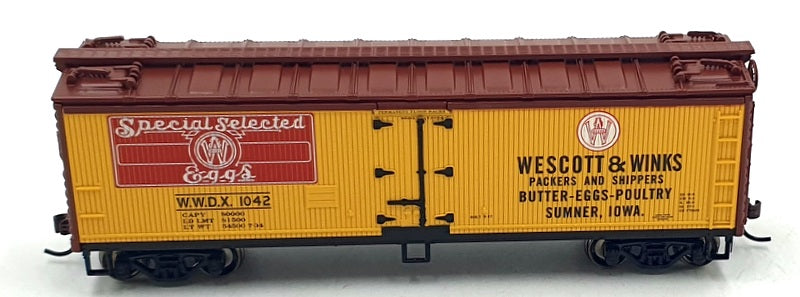 Roundhouse HO (1/87) Scale 85590 Special Eggs 40' Wood-Sided Reefer 1042