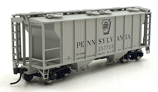 Atlas HO (1/87) Scale 11297 Pennsylvania #257723 PS-2 Covered Hopper Car