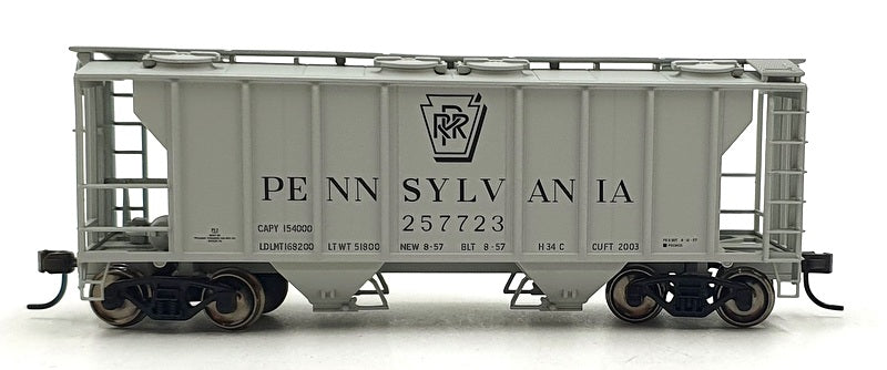 Atlas HO (1/87) Scale 11297 Pennsylvania #257723 PS-2 Covered Hopper Car