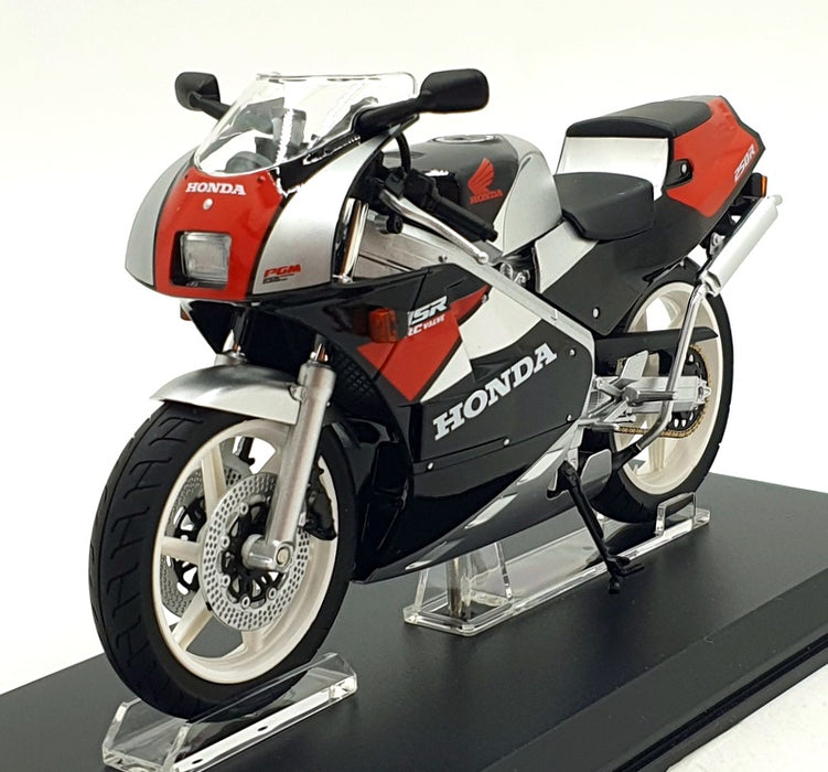 Aoshima 1/12 Scale 11210-4200 - 1989 Honda NSR250R Motorbike - Black