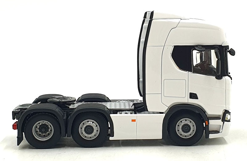 WSI Models 1/50 Scale 03-2005 - Scania R Highline I CR20H 6X2 Twin Steer - White
