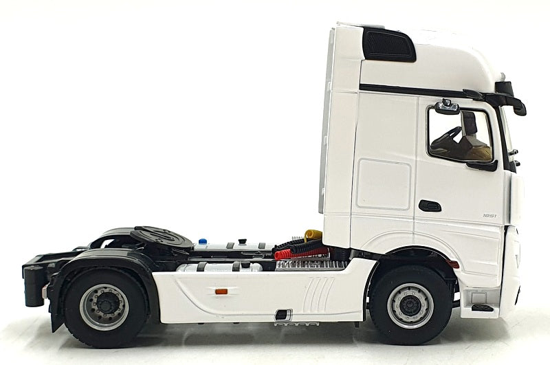 WSI Models 1/50 Scale 03-2038 - MB Actros MP5 Giga Space 4x2 Truck