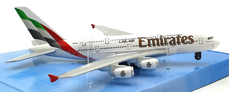 Daron Toys Appx 14cm Long RT9904-1 Emirates Airbus A380 Aircraft - White/Silver