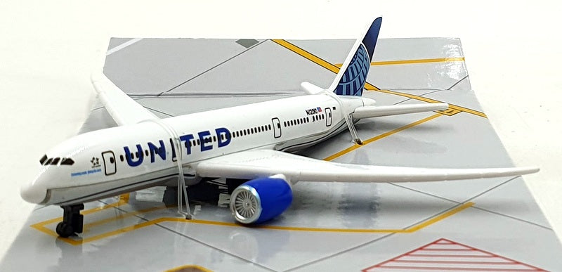 Daron Toys Appx 15cm Long RT6264-2 - United N12010 Aircraft - White