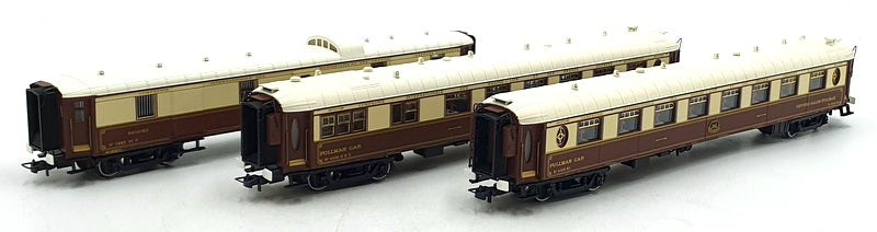 Rivarossi Trains HO 1/87 Scale HR4136 - CIWL Luxury Train Set 3x Pullman Car Set