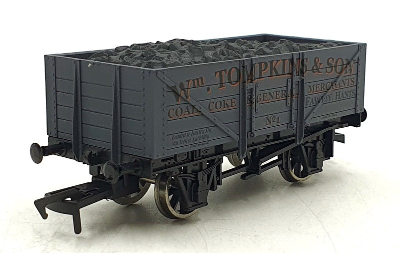 Dapol OO Gauge (1/76) 200126D - Wm Tompkins & Son 5 Plank Wagon w Coal Load #1