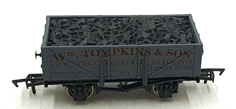 Dapol OO Gauge (1/76) 200126D - Wm Tompkins & Son 5 Plank Wagon w Coal Load #1