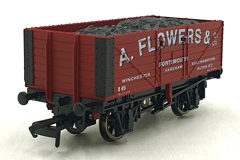 Dapol OO Gauge (1/76) 201026C - A. Flower & Co. Plank Wagon #16 LE