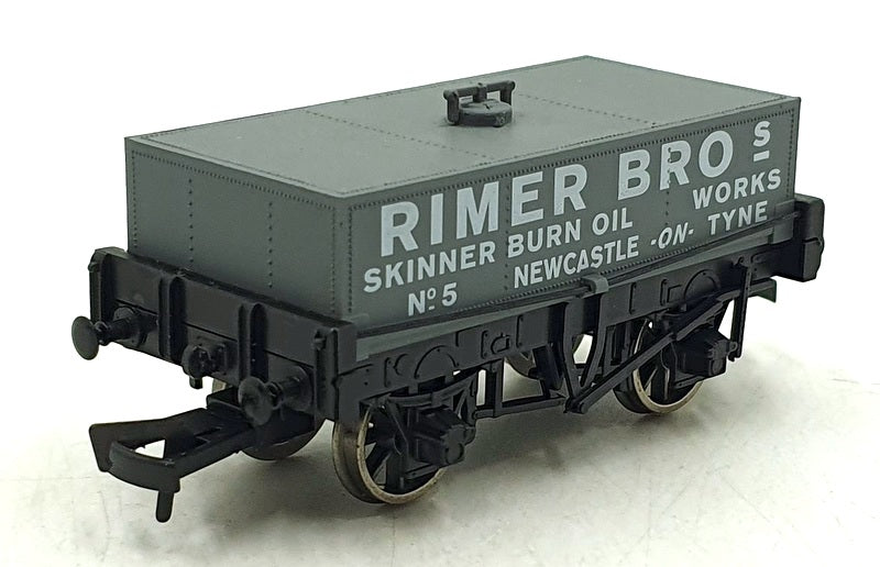 Dapol OO Gauge (1/76) 4F-032-001 - Rimmer Bros Rectangular Tank