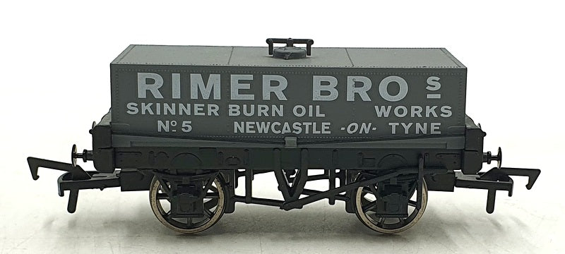 Dapol OO Gauge (1/76) 4F-032-001 - Rimmer Bros Rectangular Tank