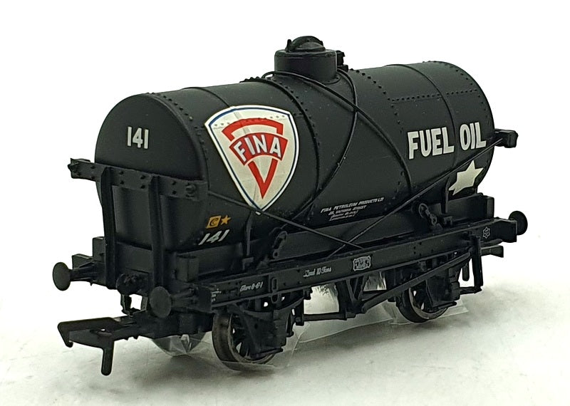 Bachmann OO Gauge 37-658A - 14 Ton Tank Wagon FINA - Black