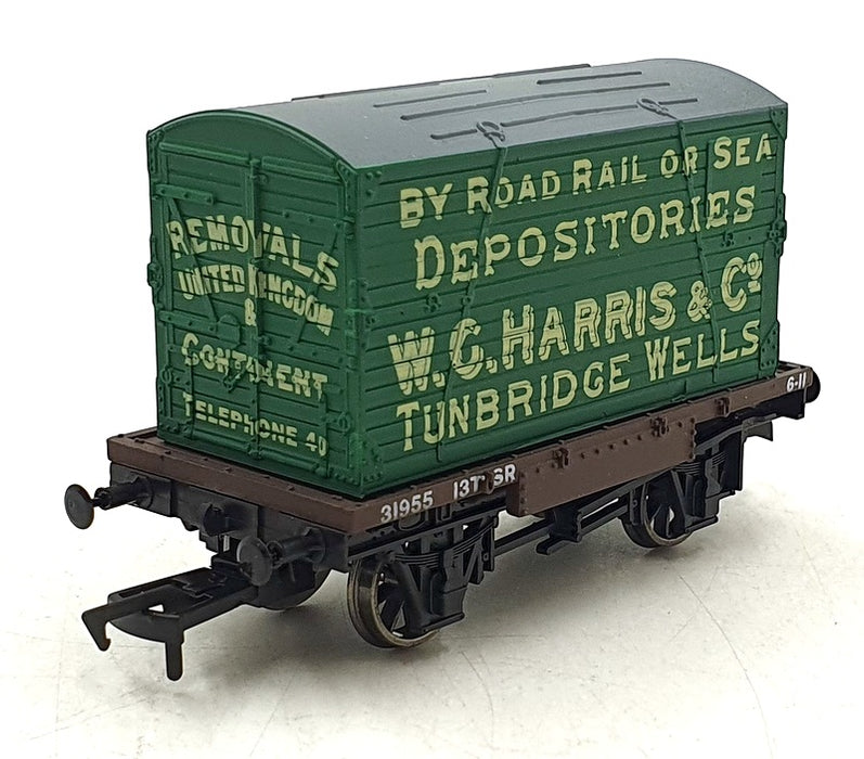 Dapol OO Gauge (1/76) 4F-037-100 - Conflat & Container WC Harris Tunbridge Wells