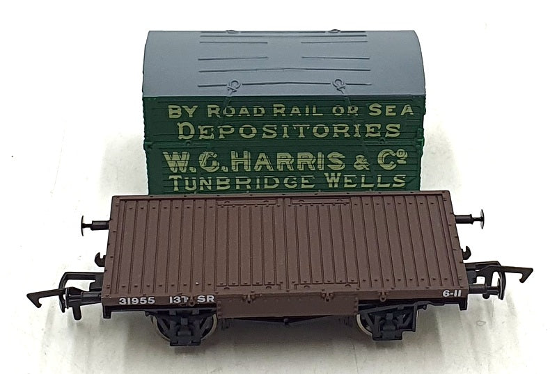 Dapol OO Gauge (1/76) 4F-037-100 - Conflat & Container WC Harris Tunbridge Wells