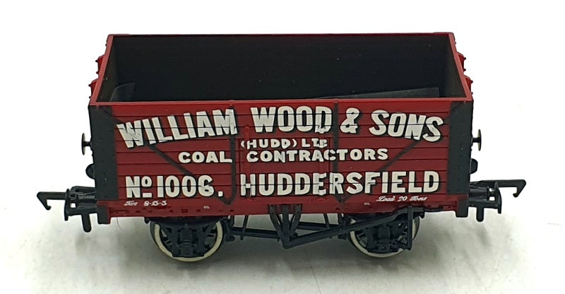Bachmann OO Gauge 37-159 - 8 Plank Fixed End Wagon William Woods & Sons #1006