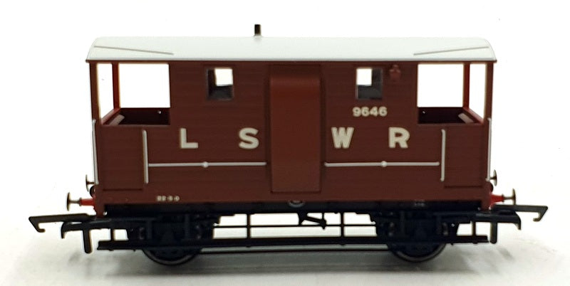 Hornby OO Gauge (1/76) R6911 - LSWR 20 Ton Brake Van #9646
