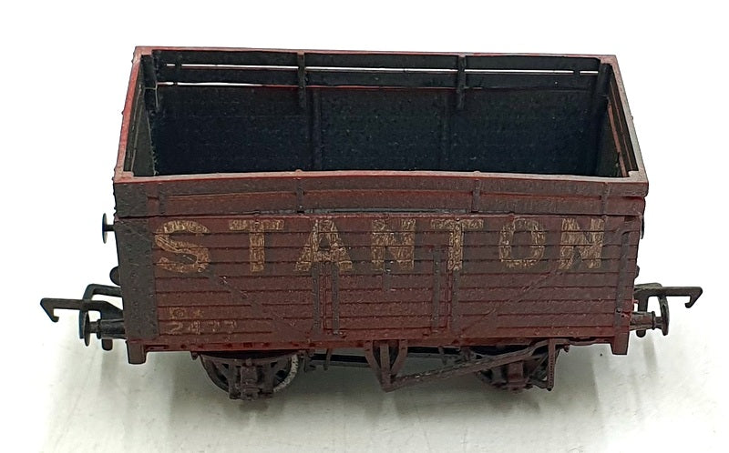 Bachmann OO Gauge 37-206A - 8 Plank Wagon w/Coke Rails Stanton