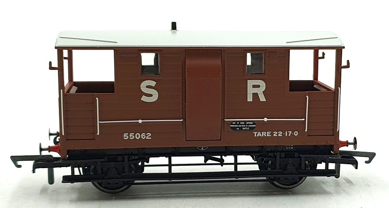 Hornby OO Gauge (1/76) R6913 - SR (ex LSWR) 20 Ton Brake Van #55062