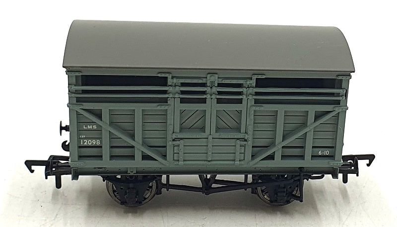 Bachmann OO Gauge 37-703 - 10 Ton Castle Wagon LMS 12098 Grey