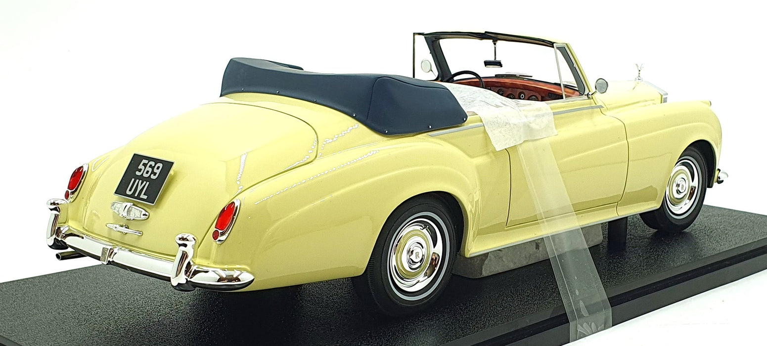 Cult 1/18 Scale Resin CML105-2 1960-62 Rolls Royce Silver Cloud II DH Ivory