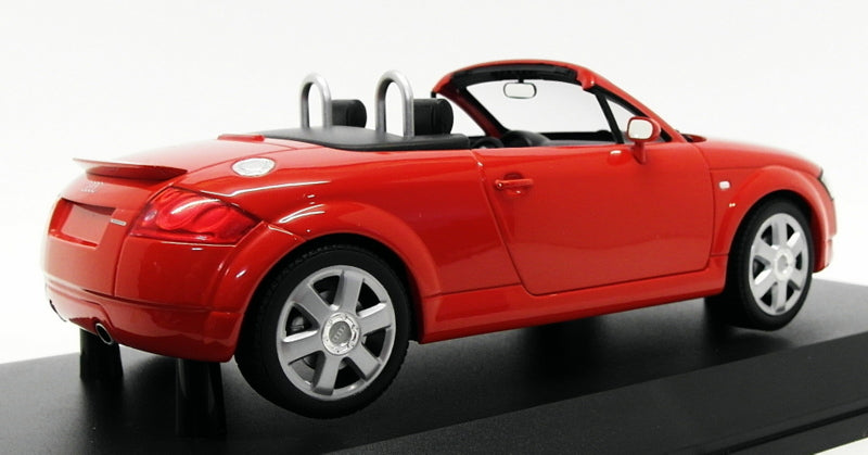 Minichamps 1/18 Scale Diecast 155 017032 - 1999 Audi TT Roadster - Red