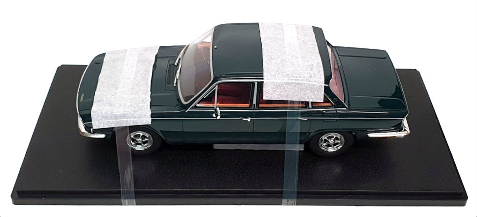 Cult Models 1/18 Scale CML188-2 - 1969-77 Triumph 2500 PI - Green