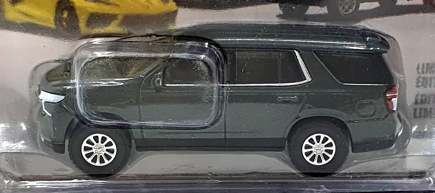 Greenlight 1/64 Scale 68020-D - 2022 Chevrolet Tahoe Premier - Dark Green
