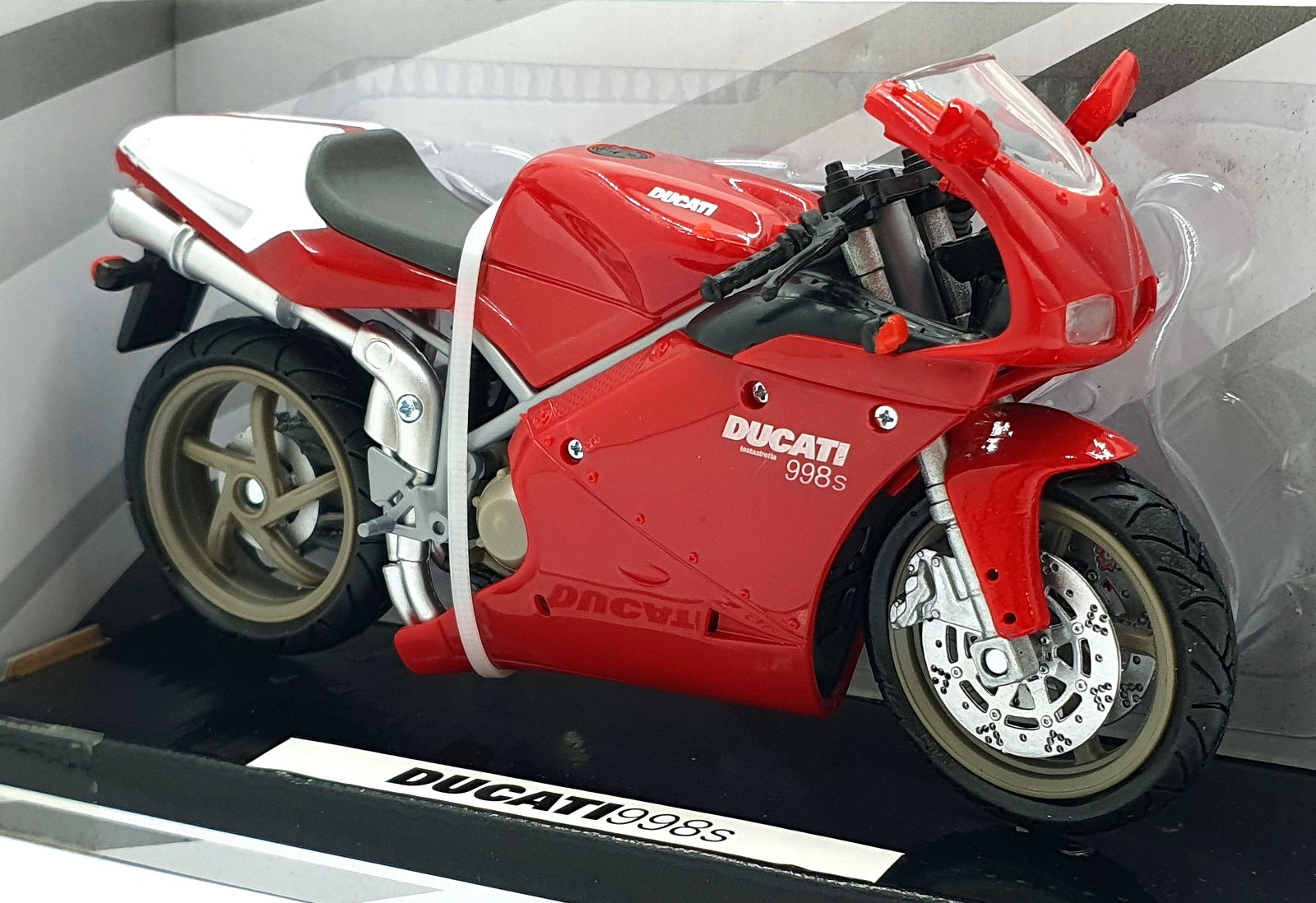 New Ray 1/12 Scale Diecast 43693A - Ducati 998s Motorbike - Red