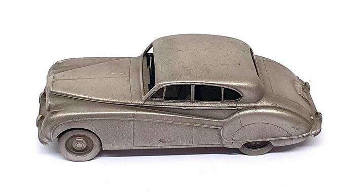 Danbury Mint 10.5cm Long Pewter Model 15425R - 1956 Jaguar MK VIII
