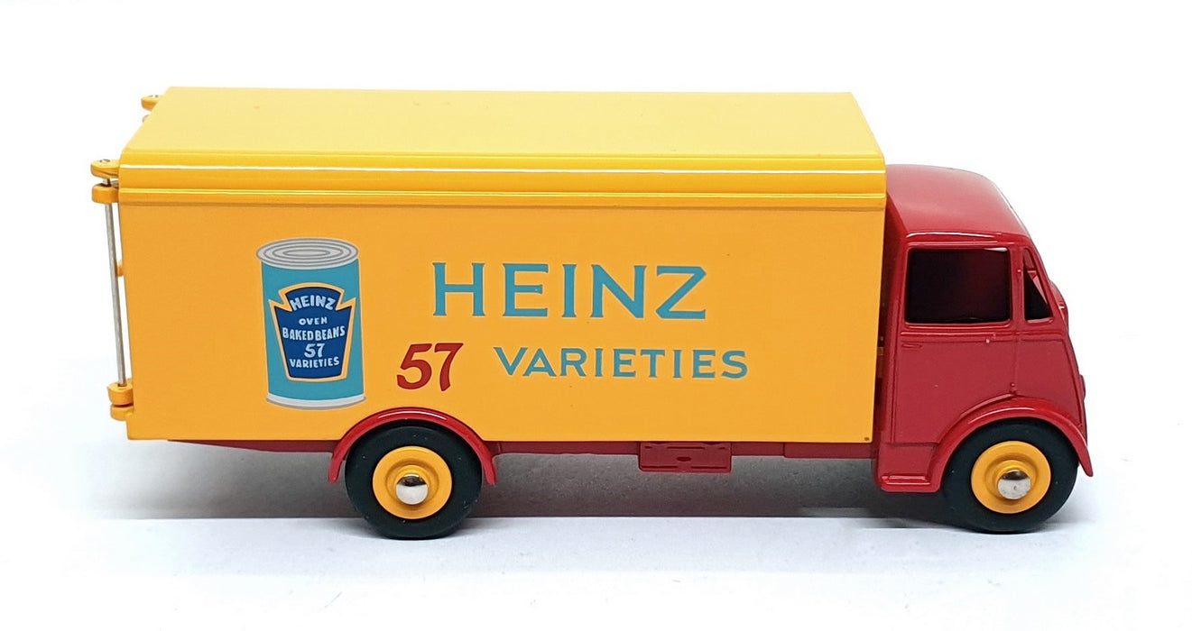 DAN-TOYS Reproduction DAN-272 - Guy Van Heinz - Red/Yellow