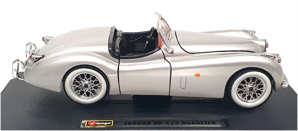 Burago 1/24 Scale 18-22018 - Jaguar XK120 Roadster - Silver