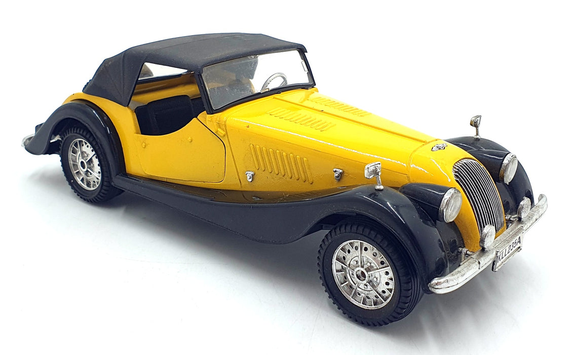 Polistil 1/16 Scale Diecast 22426M - Morgan Plus 8 - Yellow/Black