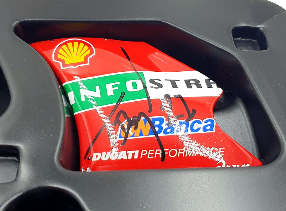 Minichamps 1/12 Scale 122 011221 - Ducati 996 R S.bike 2001 #21 Troy Bayliss