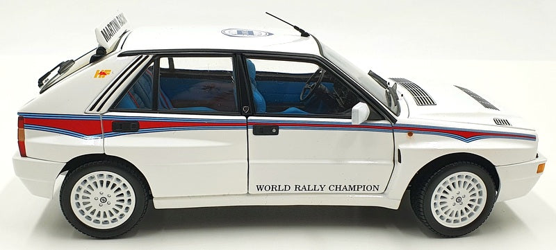 Kyosho 1/18 Scale Diecast 08344E Lancia Delta HF Intergrale 6 - White
