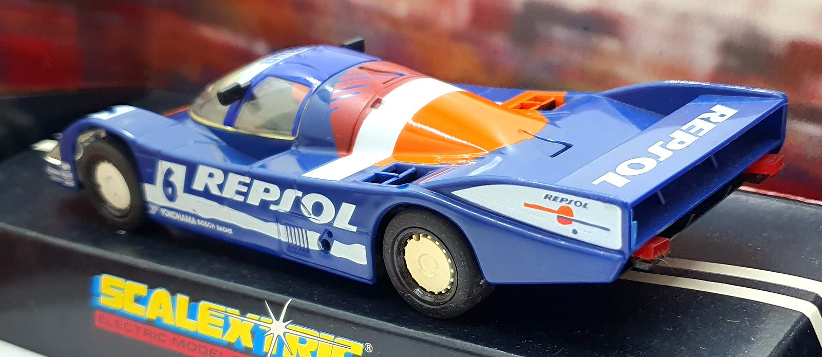 Scalextric 1/32 Scale Slotcar C256 - Porsche 962 C Repsol #6 - Blue