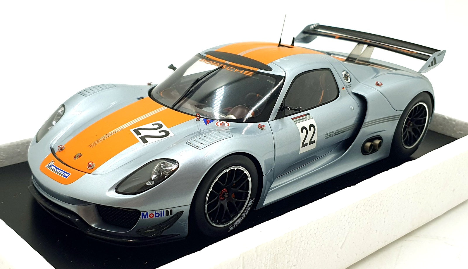 Spark 1/18 Scale Resin WAP 021015 OC - Porsche 918 RSR #22 - Silver/Orange