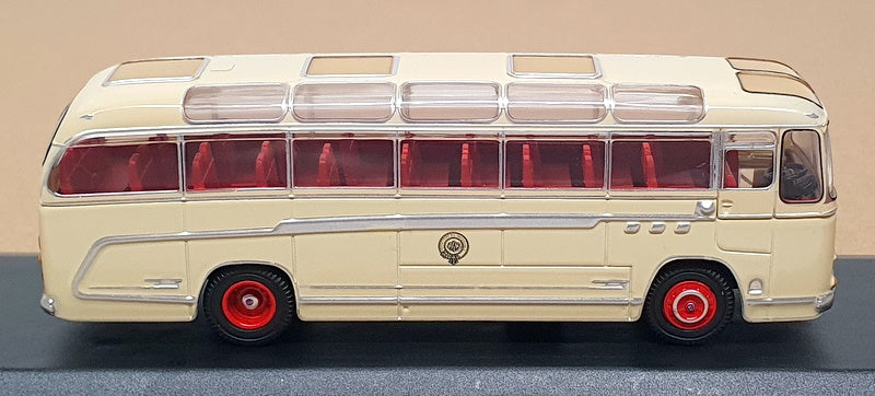 Oxford Diecast 1/76 Scale 76DB001 - Duple Britannia (Wallace Arnold) Blackpool