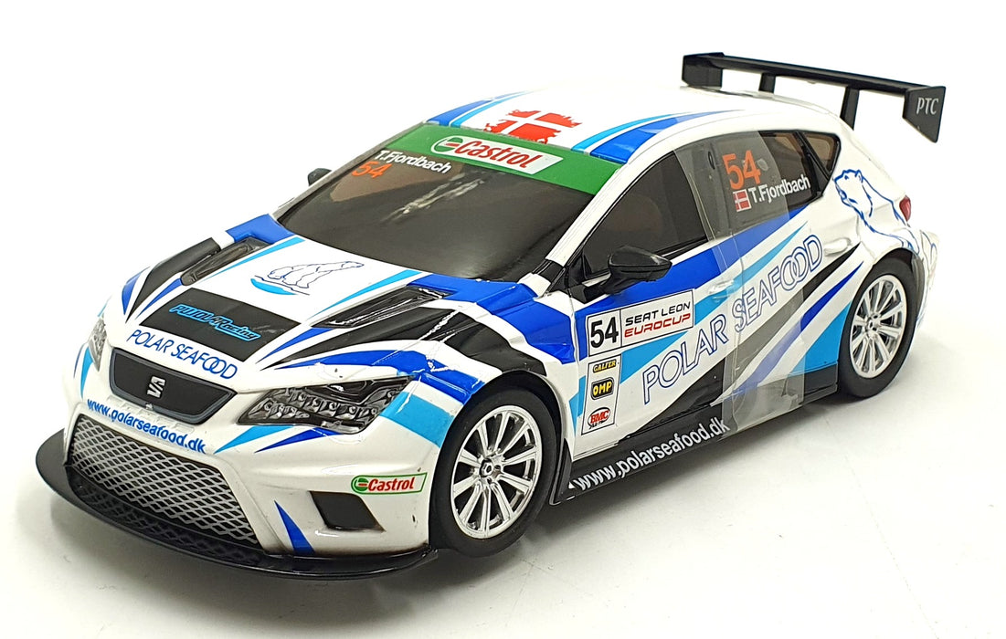 Ninco 1/32 Scale Slot Car 50657 - Seat Leon Polar #54 - White/Blue