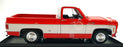Maisto 1/18 Scale 46629 - 1974 Chevrolet C10 Cheyenne Super Truck - Red/White