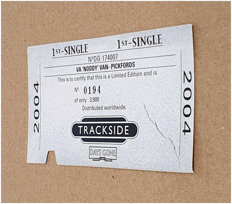 Lledo 1/76 Scale DG174007 - BMC VA Noddy Van (Pickfords) Blue