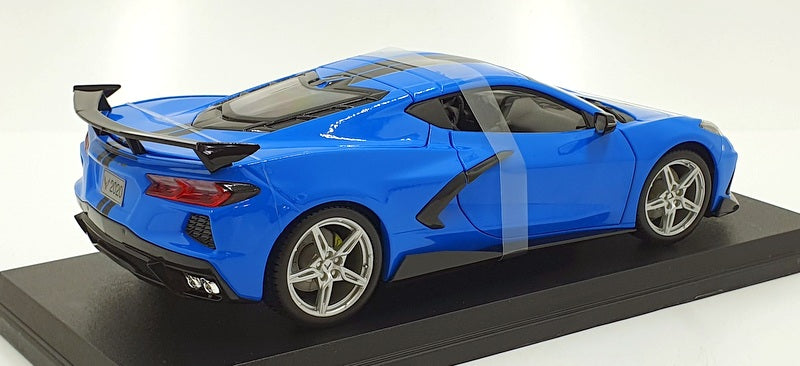 Maisto 1/18 Scale 46629 2020 Chevrolet Corvette Stingray Coupe Blue/Black Stripe