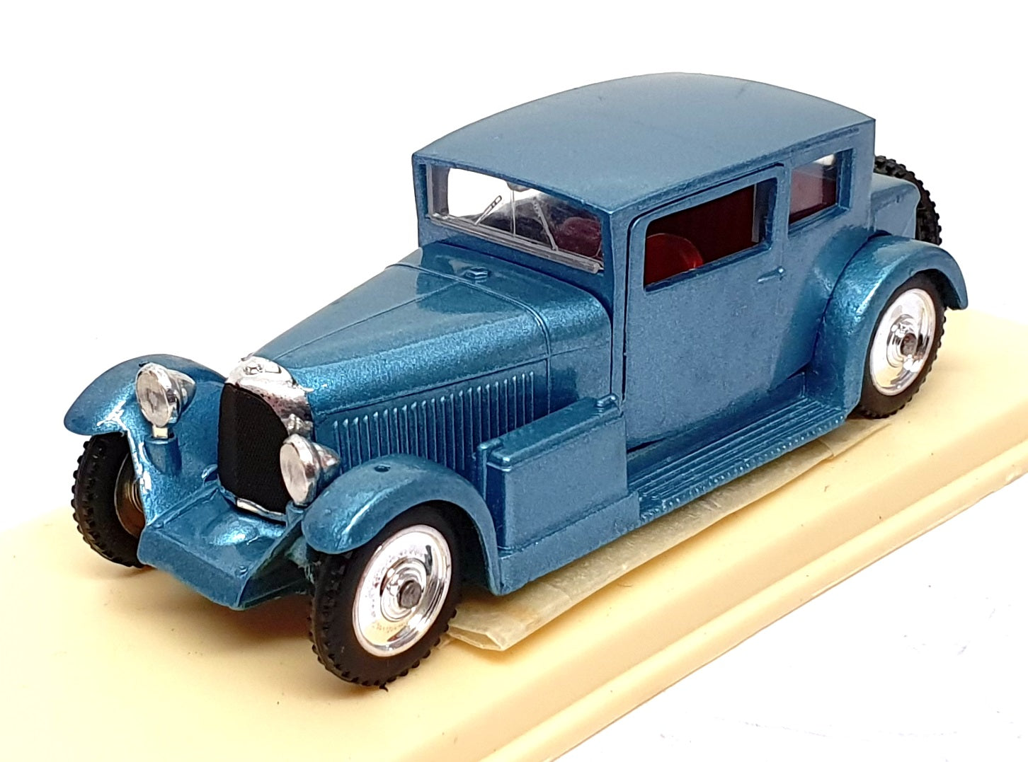 Solido 1/43 Scale Diecast 144 - 1934 Voisin 17CV Carene - Met. Lt. Blue